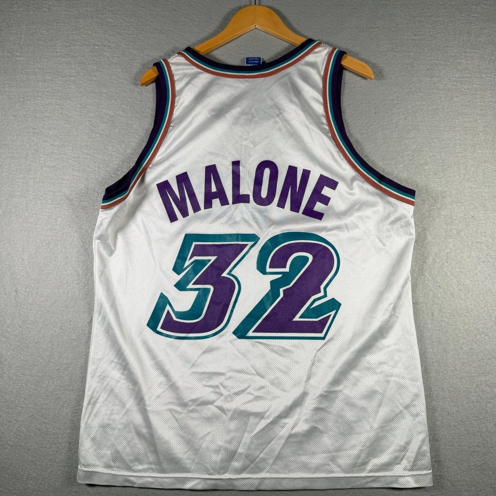 Vintage Utah Jazz Karl Malone 32 Champion Jersey White Size 48 Made in USA 90s - Picture 2 of 11
